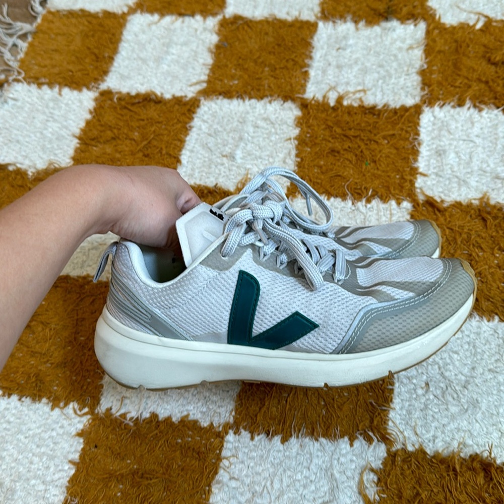 Veja Marlin V Knit Low Shoe